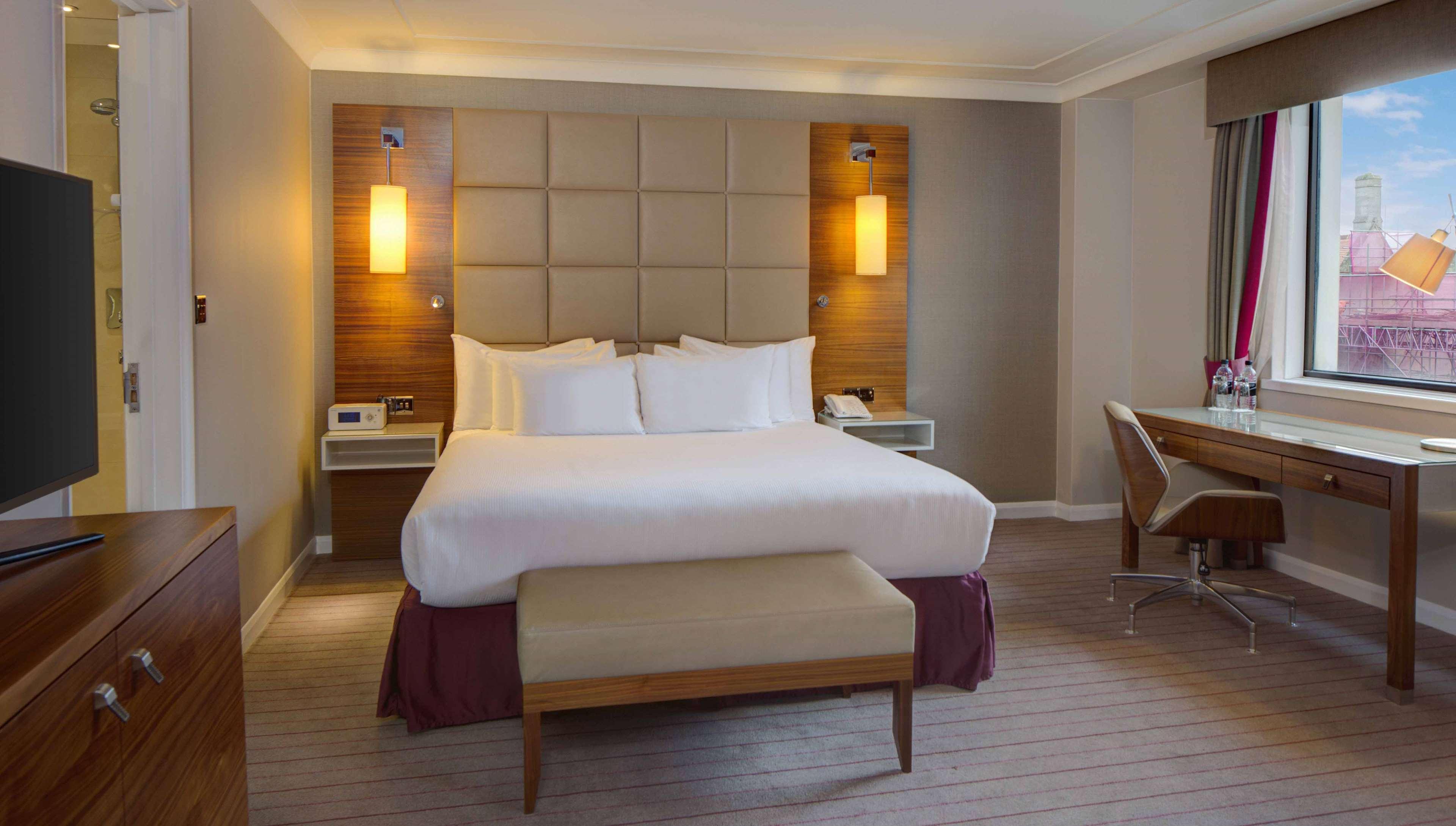 Hilton Cambridge City Centre Room photo
